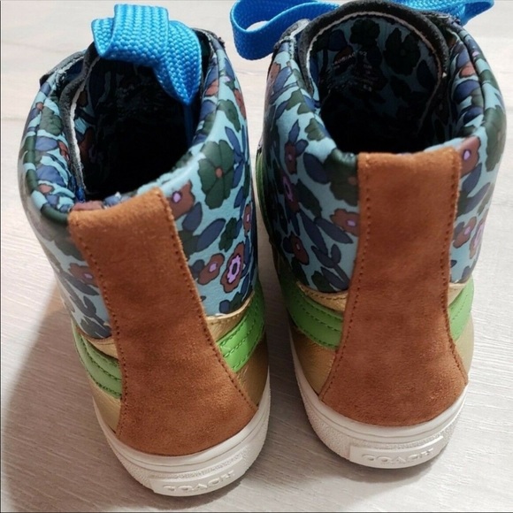 💥FINAL PRICE💥COACH Floral Gold Leather Hi Tops! - Picture 5 of 8